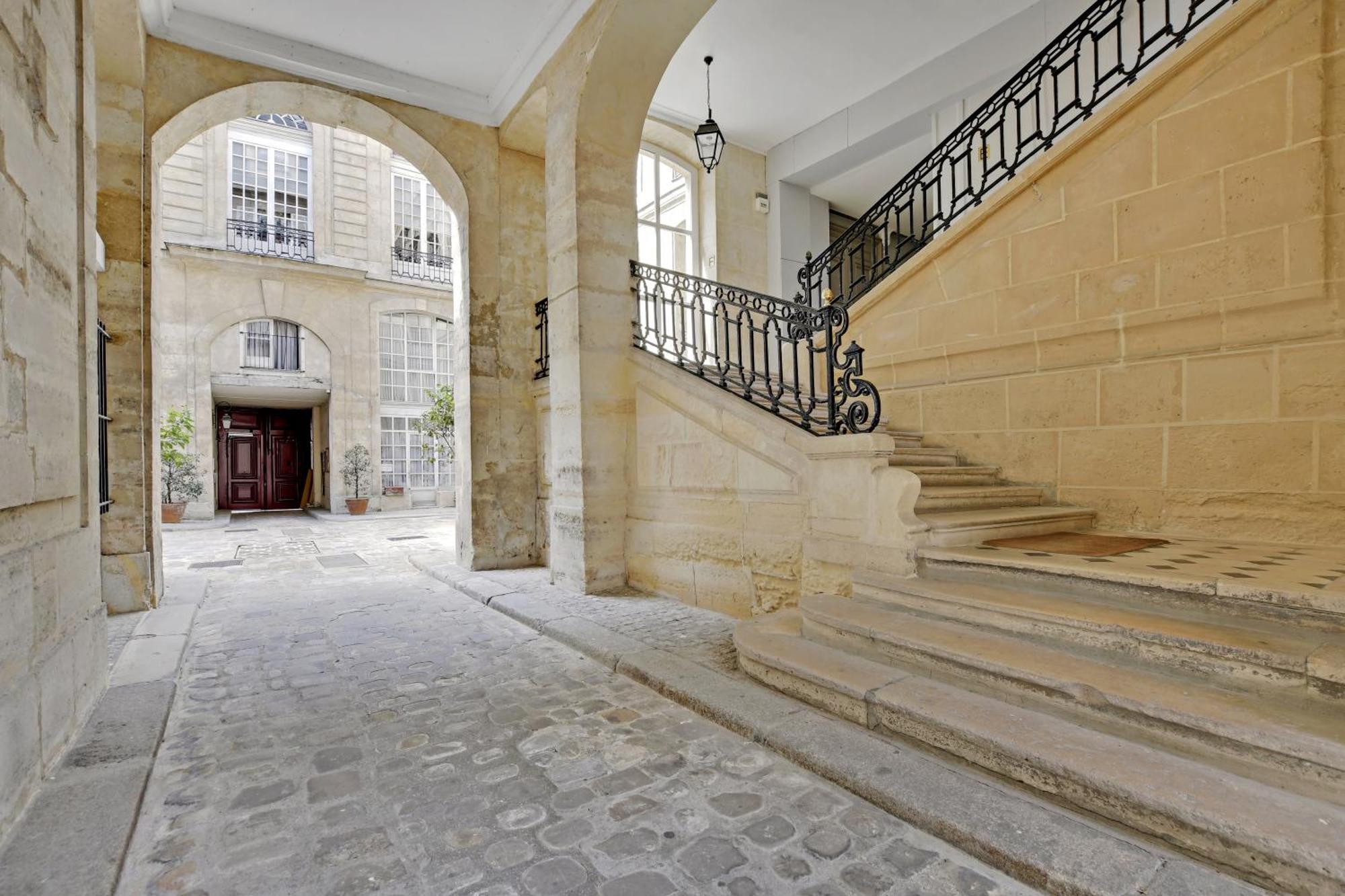 Pick A Flat'S Apartements With Services In Louvre - Rue Des Halles Paris Luaran gambar